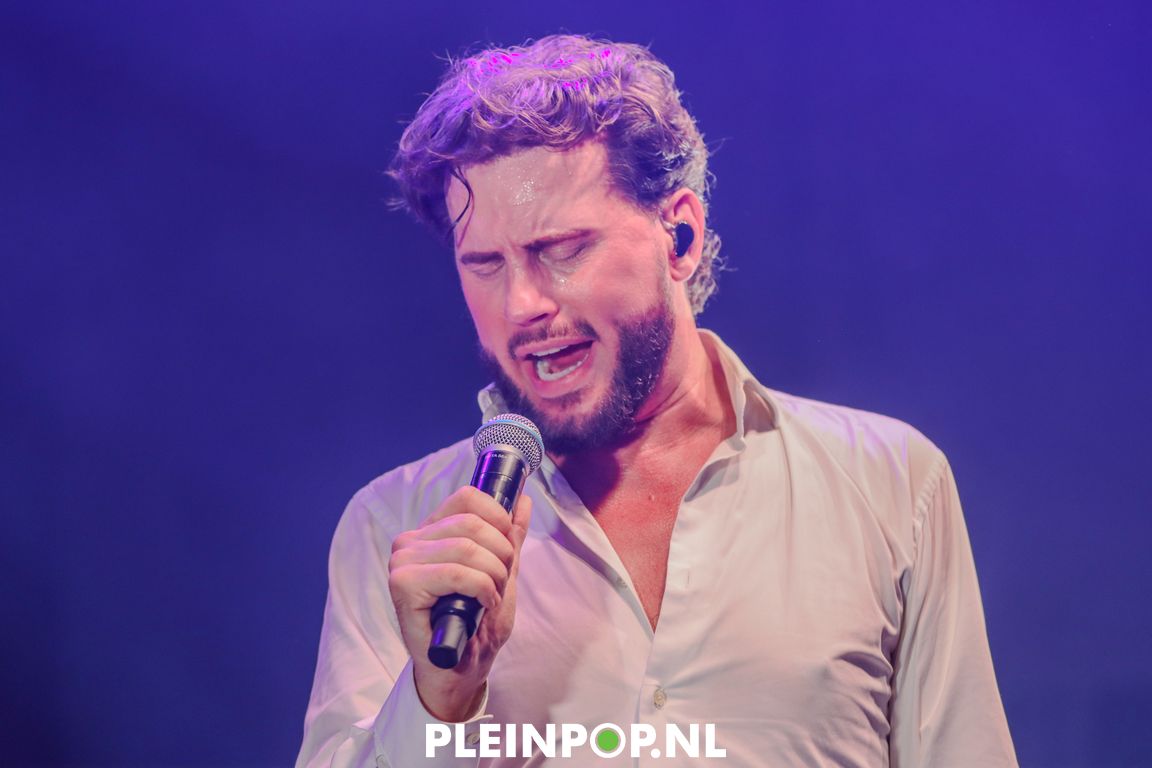 BOUKE & THE ELVIS MATTERS BAND    (47)